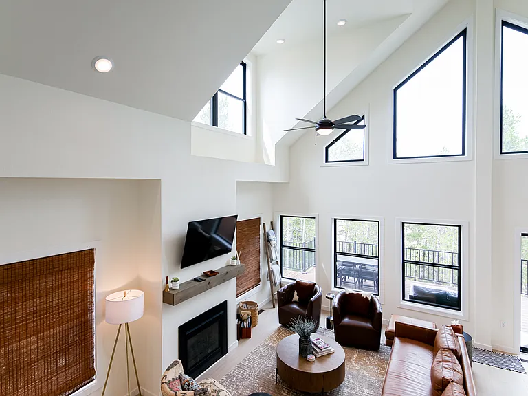 126 Brooklyn Cir — Photo 9