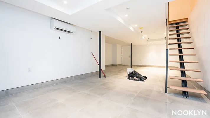 Rented by Nooklyn NYC LLC | media 28