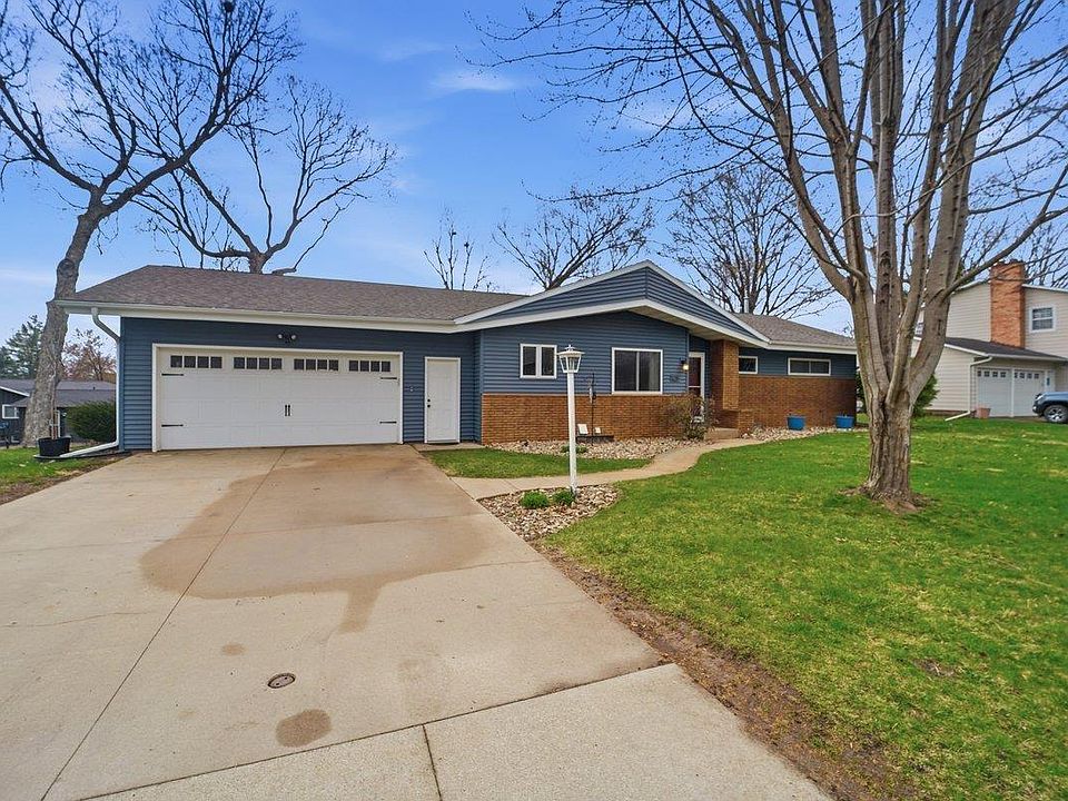 1st image of 1316 Hillcrest Dr
