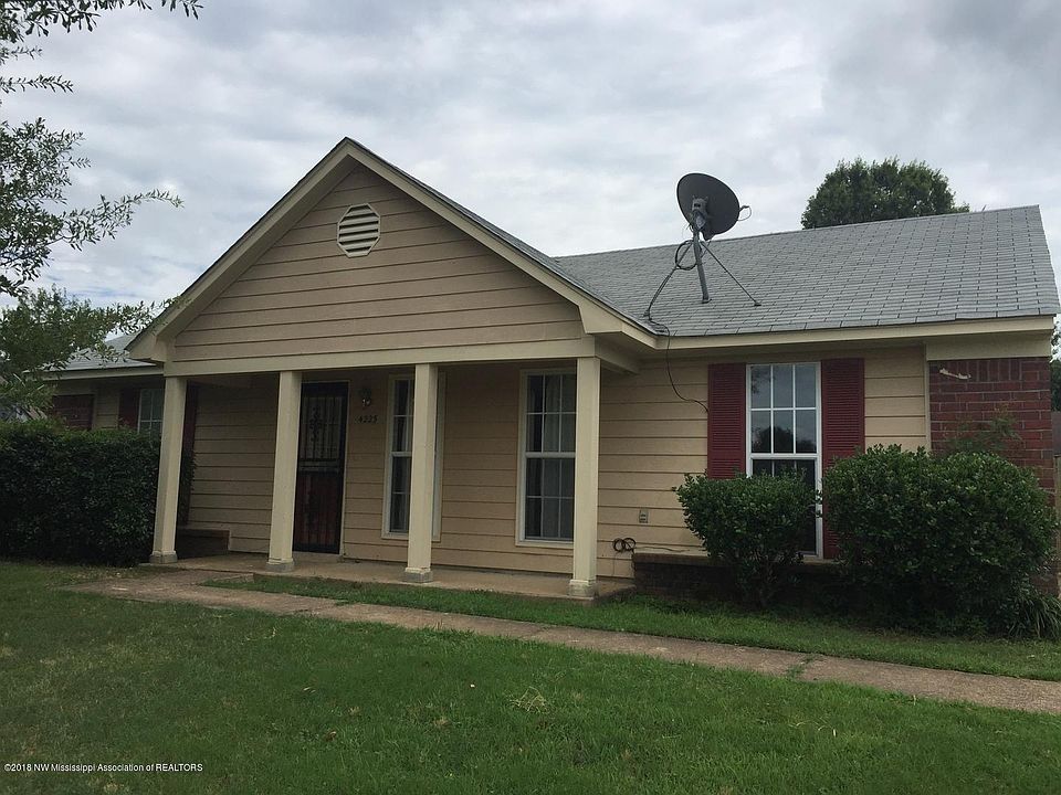 1st image of 4223 Blackstone Dr