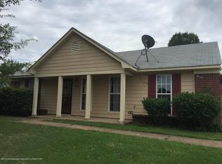 4223 Blackstone Dr, Horn Lake, MS 38637