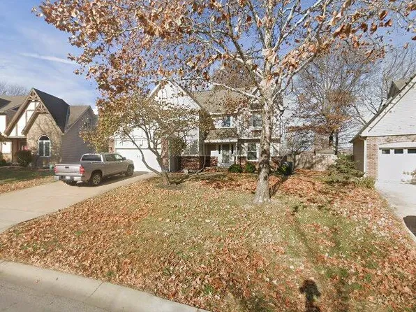 14310 S Kaw Dr, Olathe, KS 66062