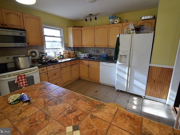 4th image of 4947 Kirwyn Ct