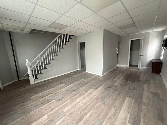 2nd image of 1011 Bennett St