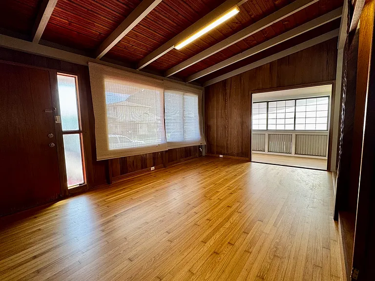 3407 Pinao St — Photo 3
