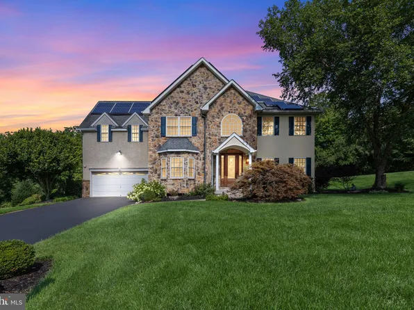 655 Bridge St, Schwenksville, PA 19473