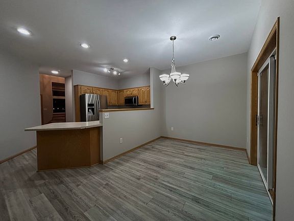 3rd image of 708 1st St NW