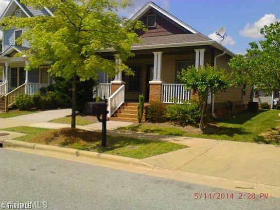 2nd image of 1821 Evans Dr