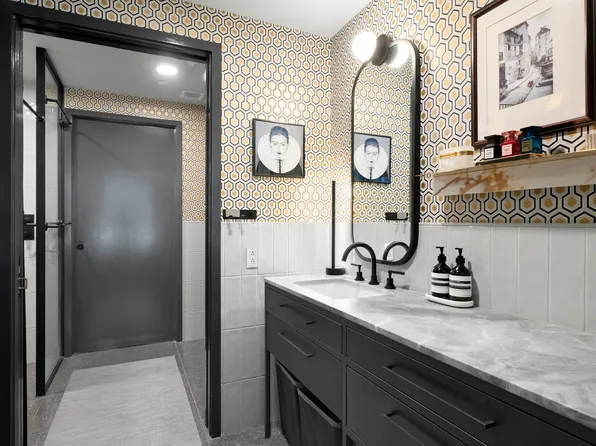 547 West 47th Street image 5 of 23