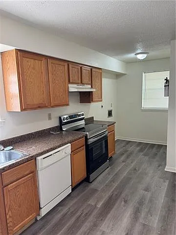 3717 Canterbury Ln — Photo 10