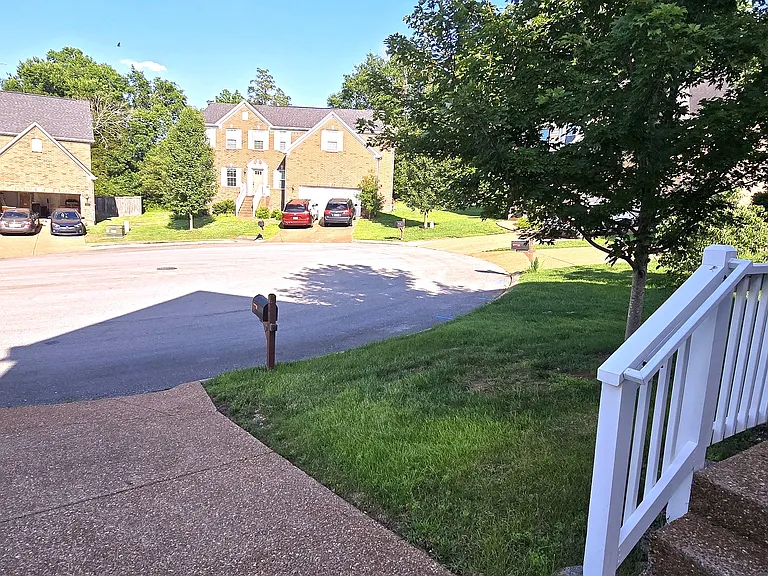 624 Stonebridge Ln — Photo 17