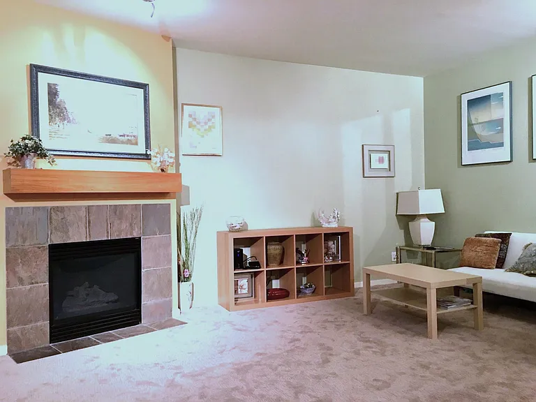 Living room w/ Gas Fire Place