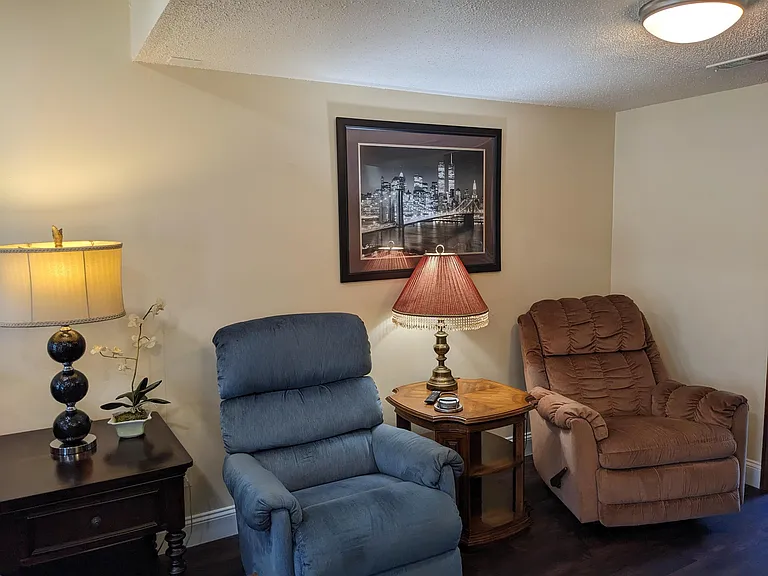 9001 Mahogany Row SE #B — Photo 5