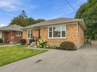699 Grierson St, Oshawa, ON L1G5J6
