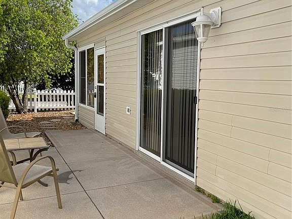 2nd image of 2087 Broyhill Ave