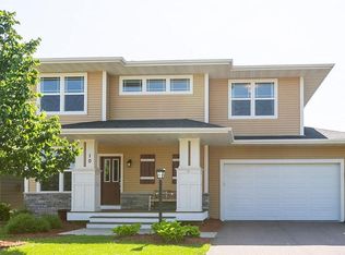 10 Heritage Grn, Hudson, WI 54016