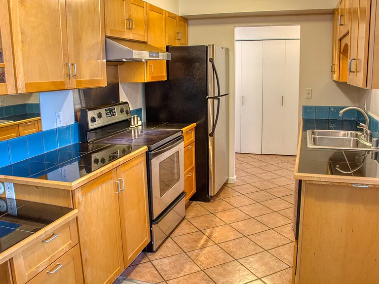 4540 8th Ave NE #1204 — Photo 5
