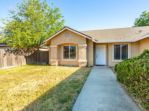 2nd image of 2762 Citrine Ave