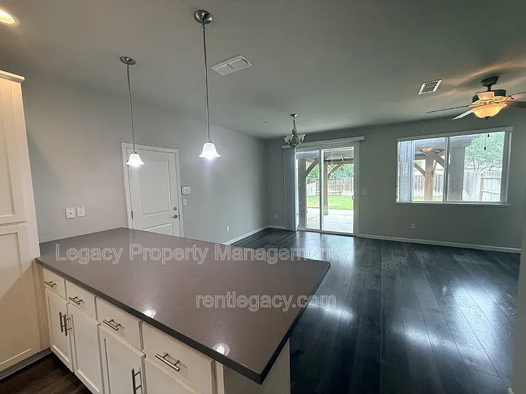 4426 Dry Creek Rd — Photo 5