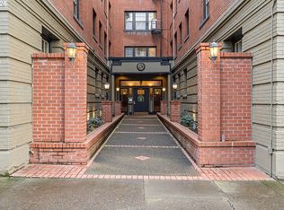 2109 NW Irving St UNIT 410, Portland, OR 97210