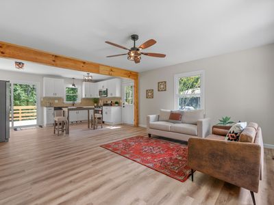 1950 Old Stewart Rd, Tennessee Ridge, TN, 37178