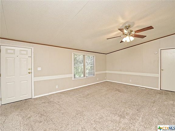 4th image of 163 Deer Oak St