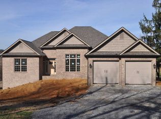 1118 Beverly Dr, Alcoa, TN 37701