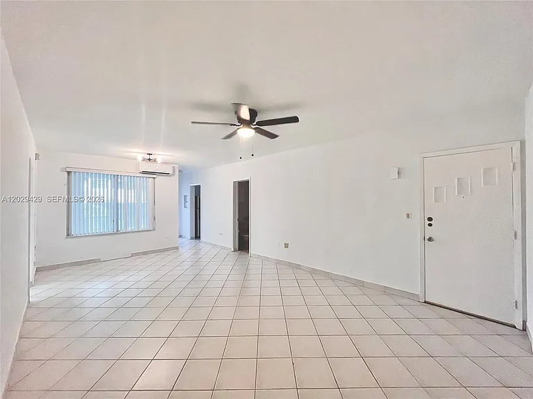 10178 Collins Ave #107 — Photo 10