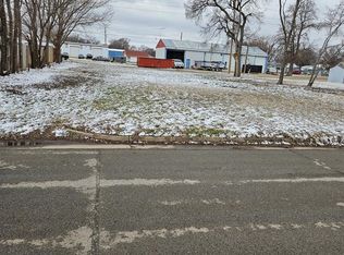 925 N 4th St, Salina, KS 67401