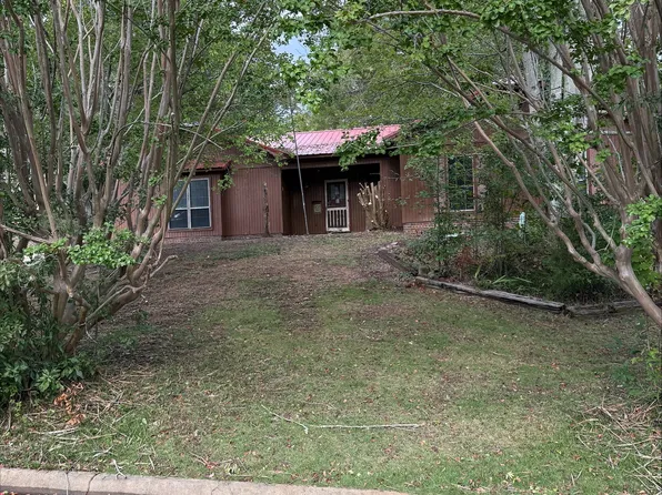 6132 Goodwin Dr, Columbus, GA 31909