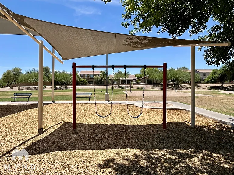 714 E Lovegrass Dr — Photo 24