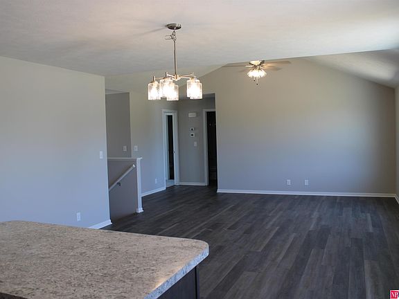 5th image of 2810 W Kyle Ln