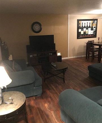 2nd image of 1823 Claremont Pl