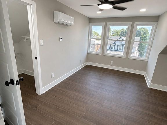5th image of 122 Burmont Rd #4