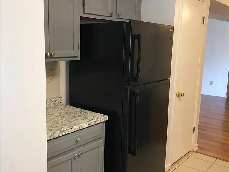 9456 Cypress Ln — Photo 10
