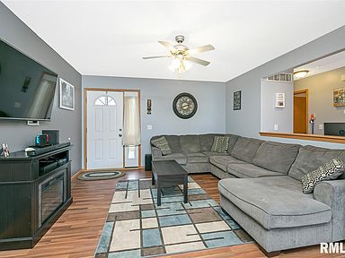 5919 Alec Ave #5919, Davenport, IA 52804 | Zillow