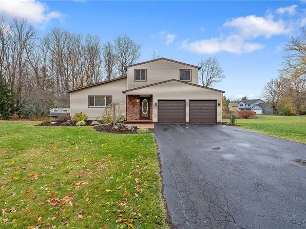 400 Weatheridge Dr, Camillus, NY 13031