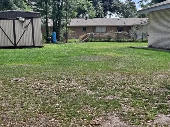 Oak Cliff St, Lake Charles, LA 70607