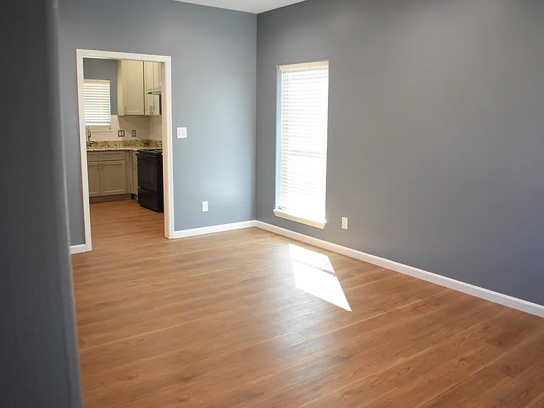 720 Martinsville St #102 — Photo 11