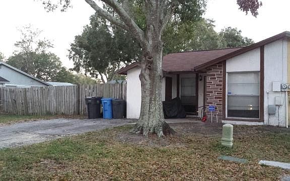 4th image of 10216 Carriage Glen Ct