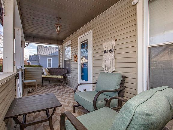 3rd image of 1133 Bower St