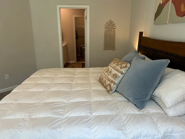 3647 Roseblossom Dr — Photo 24