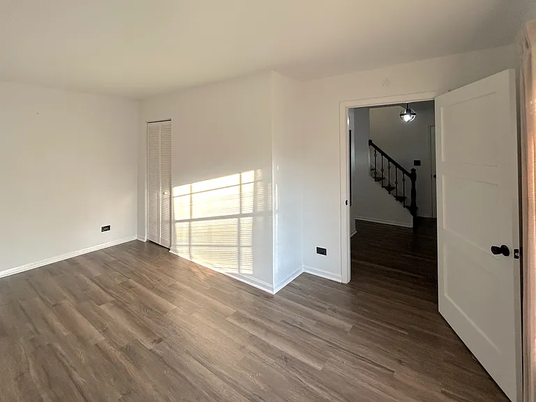 825 Benridge Ct — Photo 4