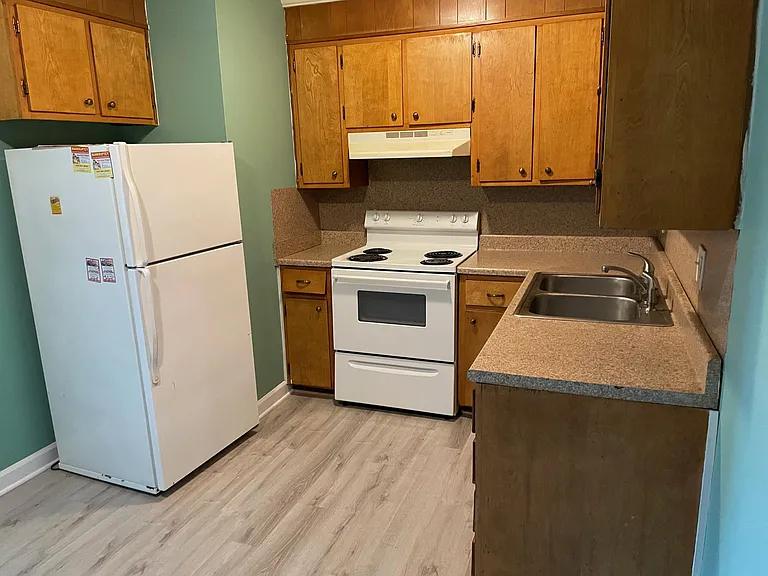 265 Dent St #3 — Photo 7