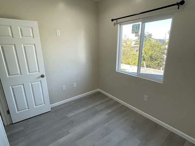 940 S 40th St — Photo 19