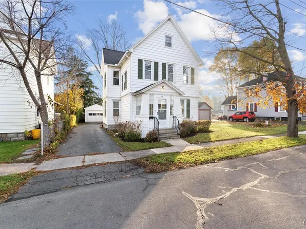26 Van Patten St, Auburn, NY 13021