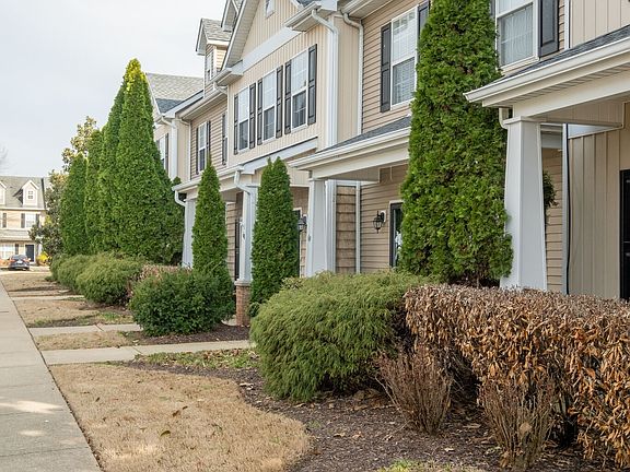 3rd image of 284 Meigs Dr APT J68