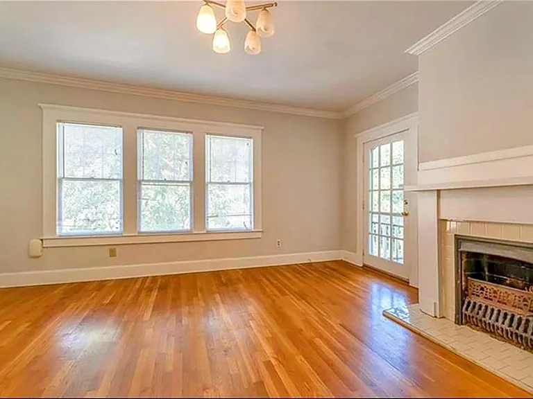 1191 Mansfield Ave NE — Photo 10