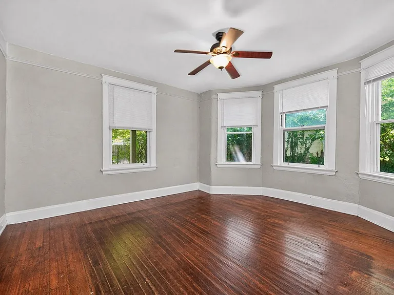 635 Straight St #635S — Photo 5