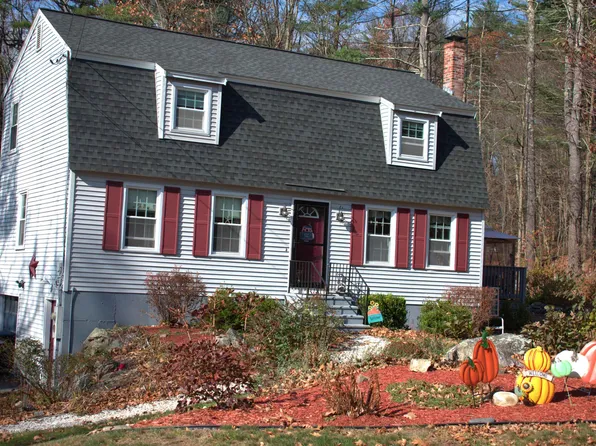 37 Sheldon Road, Derry, NH 03038